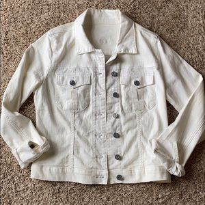 Kut from the Kloth brand white jean jacket medium